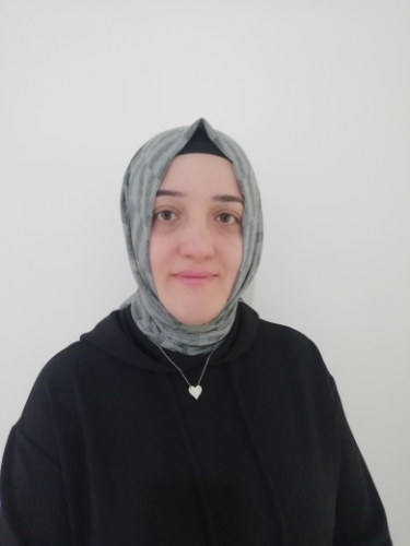 Hanife Esra Karakaş